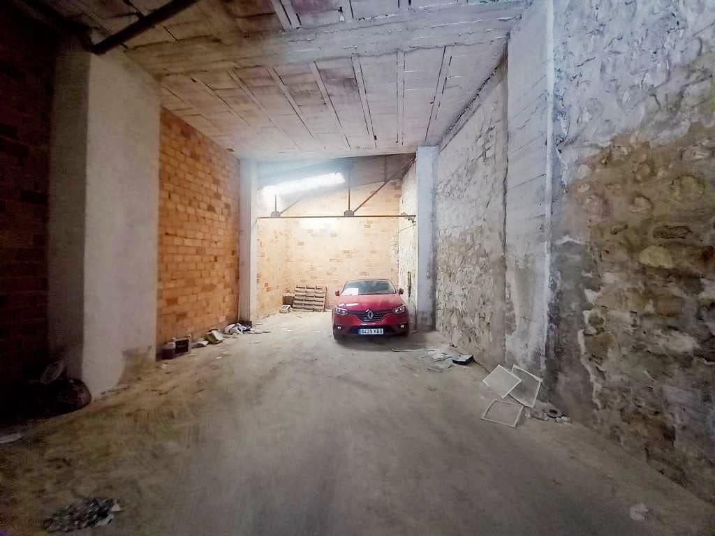 Garage for sale in Martos - € 67,000 (Ref: 9753450)