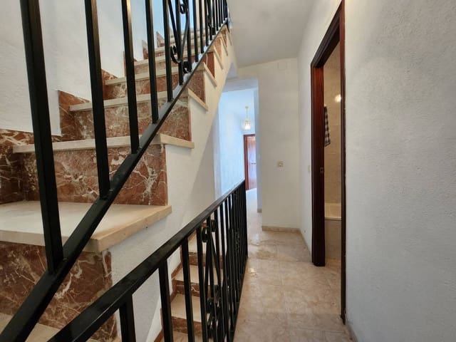 4 camera da letto Casa in vendita in Rute con piscina - 55.000 € (Rif: 9765342)