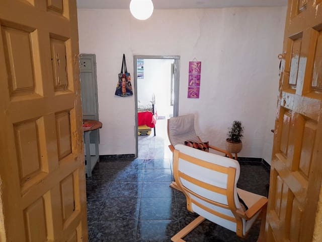 3 makuuhuone Omakotitalo myytävänä paikassa Martos - 38 500 € (Ref: 9774371)