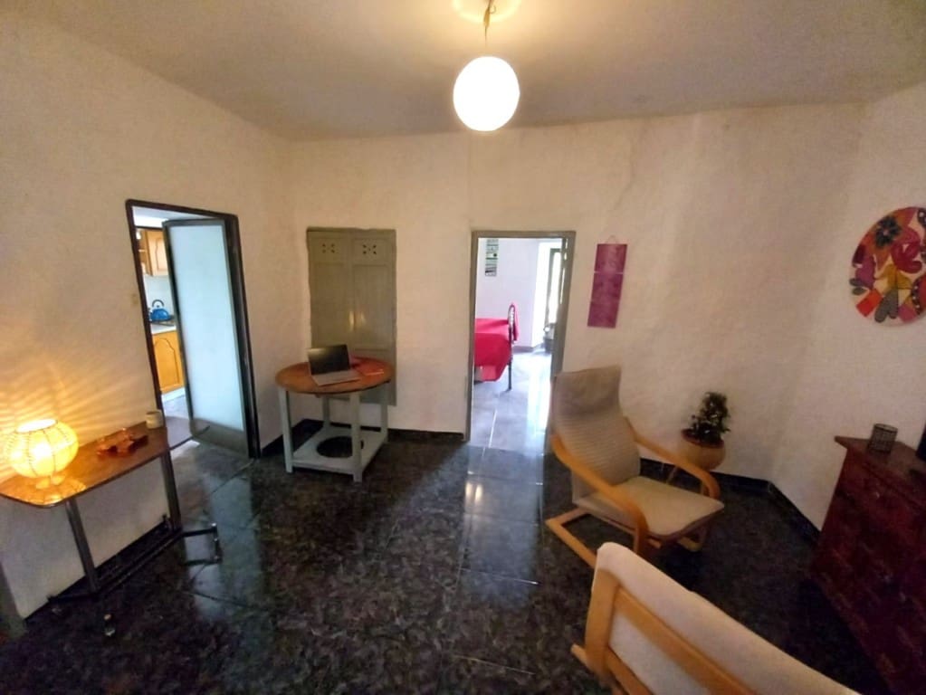 3 makuuhuone Omakotitalo myytävänä paikassa Martos - 38 500 € (Ref: 9774371)