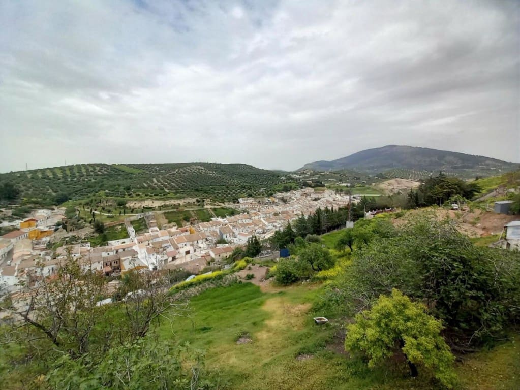 3 makuuhuone Omakotitalo myytävänä paikassa Martos - 38 500 € (Ref: 9774371)