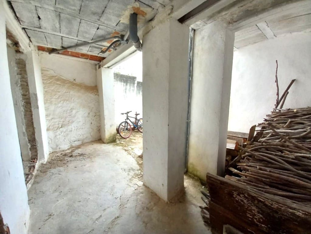 3 makuuhuone Omakotitalo myytävänä paikassa Martos - 38 500 € (Ref: 9774371)