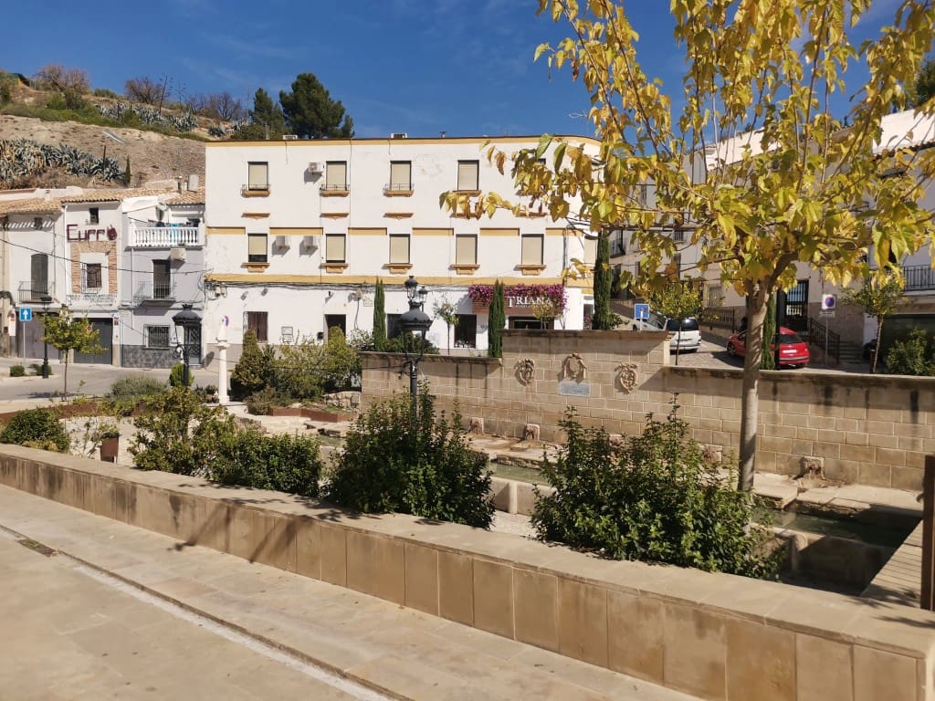 3 makuuhuone Omakotitalo myytävänä paikassa Martos - 38 500 € (Ref: 9774371)