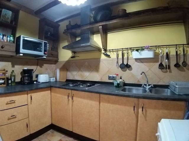 5 soverom Finca/Herregård til salgs i Loja med svømmebasseng garasje - € 295 000 (Ref: 9780471)