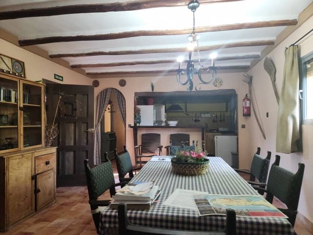 5 soverom Finca/Herregård til salgs i Loja med svømmebasseng garasje - € 295 000 (Ref: 9780471)