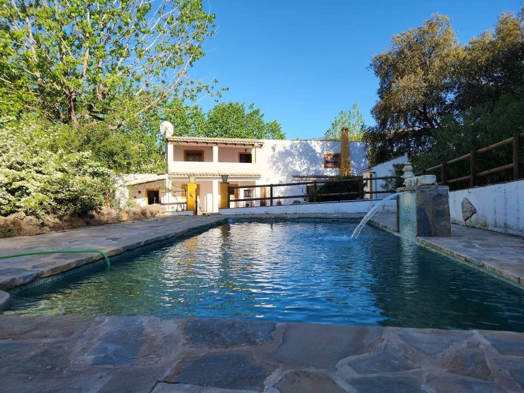 5 soverom Finca/Herregård til salgs i Loja med svømmebasseng garasje - € 295 000 (Ref: 9780471)