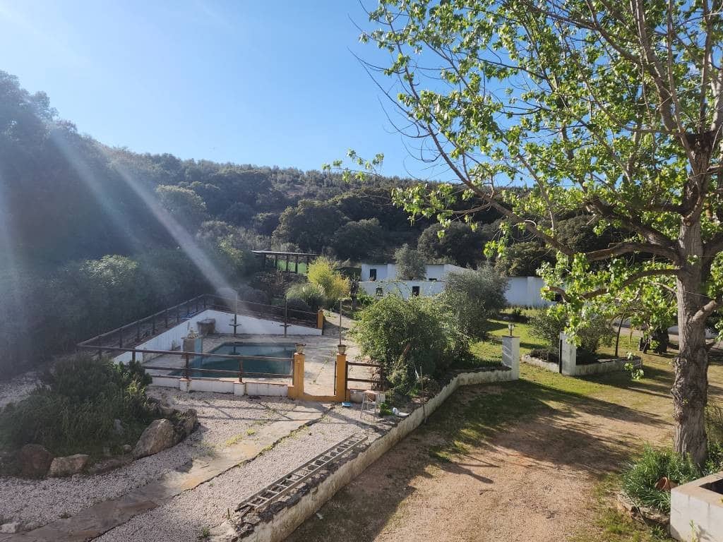 5 soverom Finca/Herregård til salgs i Loja med svømmebasseng garasje - € 295 000 (Ref: 9780471)