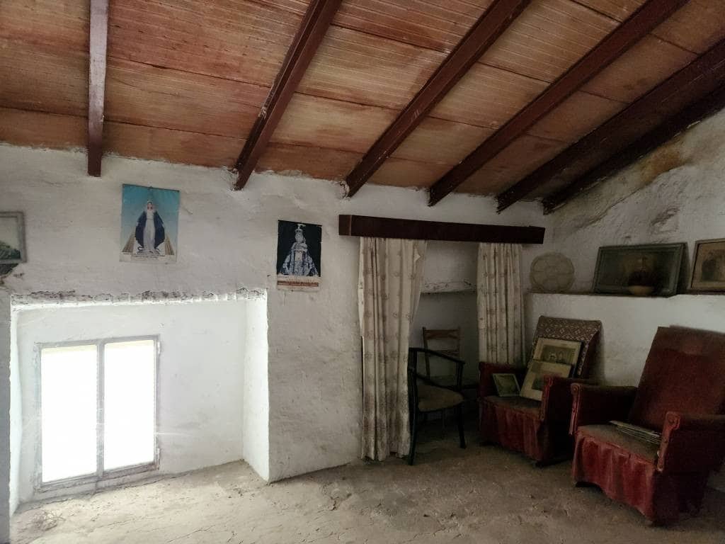 6 Zimmer Haus zu verkaufen in Santiago de Calatrava - 19.900 € (Ref: 9794518)