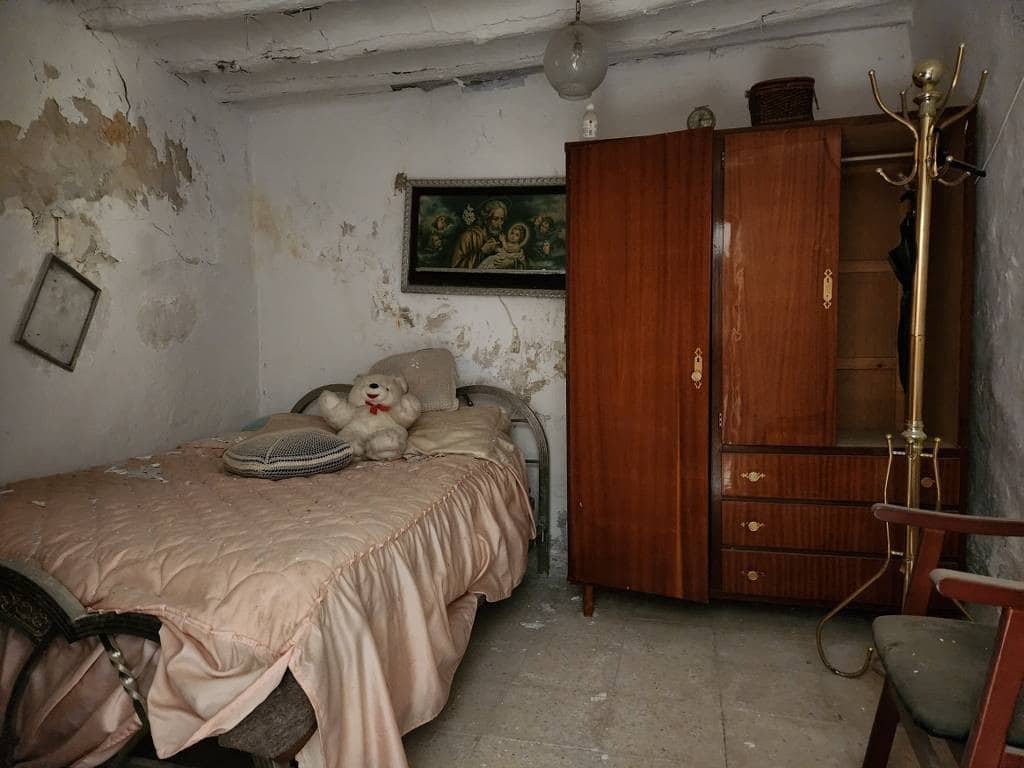 6 Zimmer Haus zu verkaufen in Santiago de Calatrava - 19.900 € (Ref: 9794518)