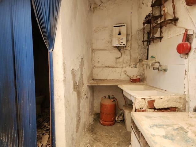 6 Zimmer Haus zu verkaufen in Santiago de Calatrava - 19.900 € (Ref: 9794518)