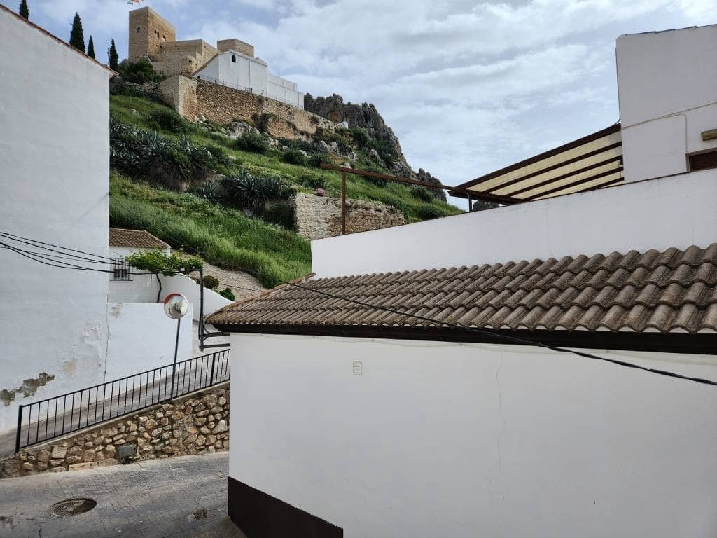 4 Zimmer Haus zu verkaufen in Luque mit Pool - 29.900 € (Ref: 9806412)