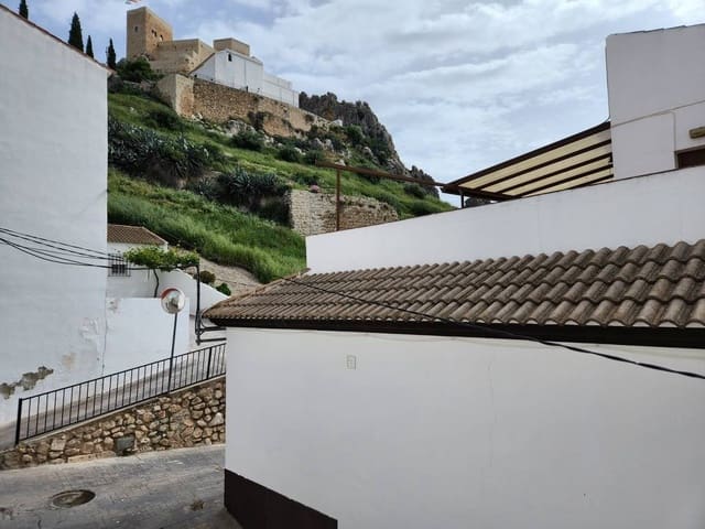 4 soveværelse Byhus til salg i Luque med swimmingpool - € 29.900 (Ref: 9806412)