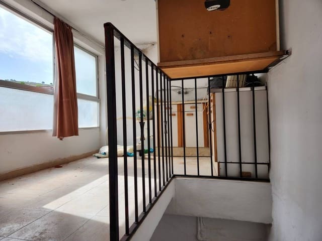 4 soveværelse Byhus til salg i Luque med swimmingpool - € 29.900 (Ref: 9806412)