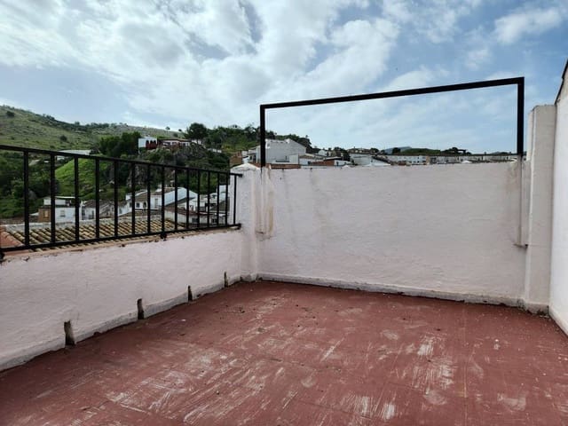 4 soveværelse Byhus til salg i Luque med swimmingpool - € 29.900 (Ref: 9806412)