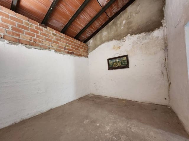5 makuuhuone Omakotitalo myytävänä paikassa Santiago de Calatrava - 27 000 € (Ref: 9811514)
