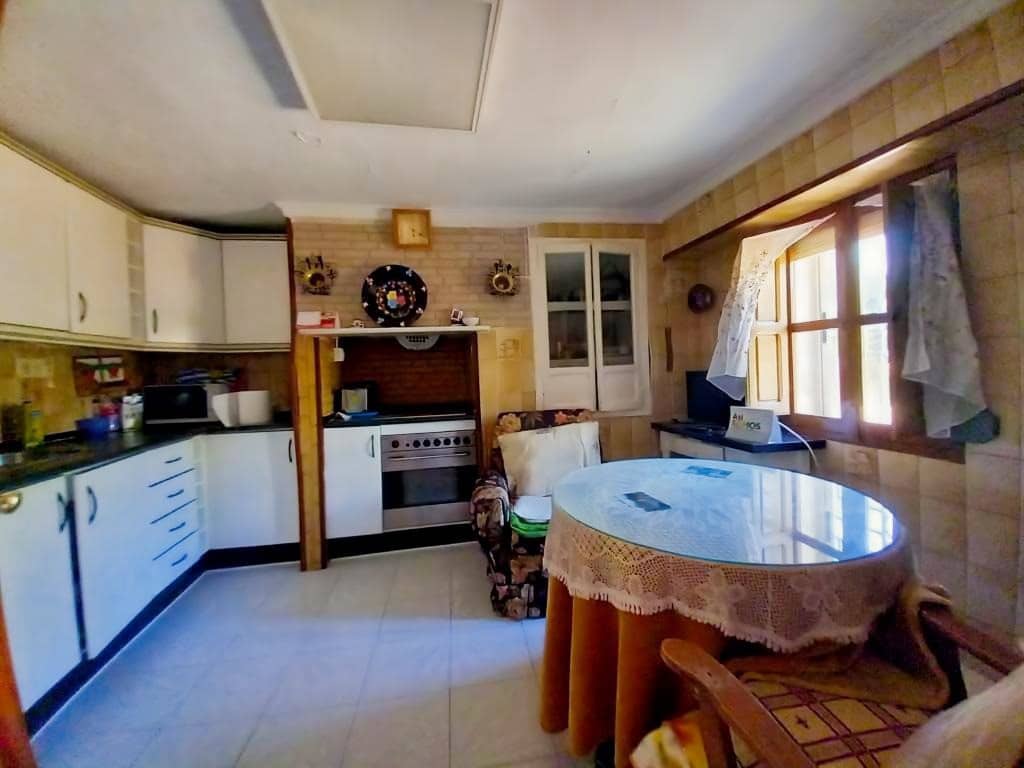 Casa de 5 habitaciones en Ventas del Carrizal en venta - 80.000 € (Ref: 9821549)