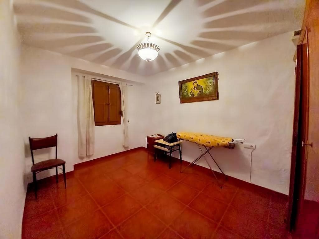 Casa de 5 habitaciones en Ventas del Carrizal en venta - 80.000 € (Ref: 9821549)