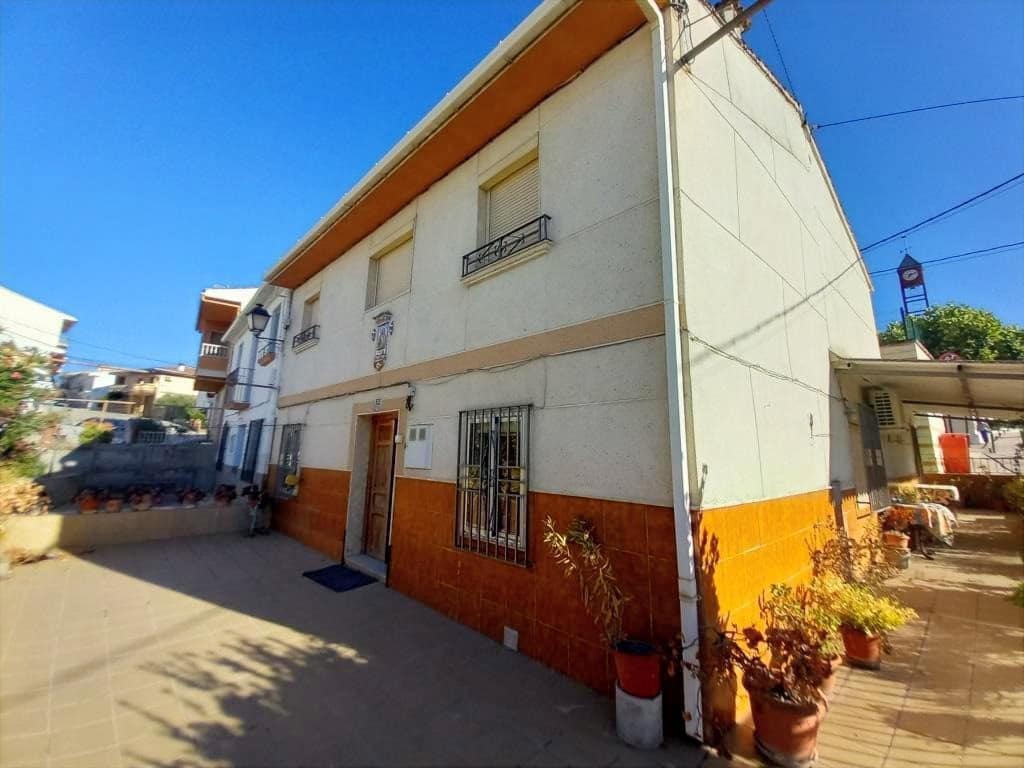 Casa de 5 habitaciones en Ventas del Carrizal en venta - 80.000 € (Ref: 9821549)