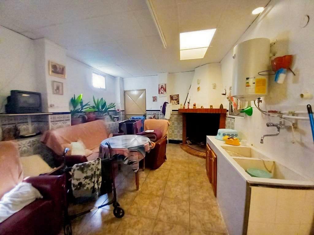 Casa de 5 habitaciones en Ventas del Carrizal en venta - 80.000 € (Ref: 9821549)