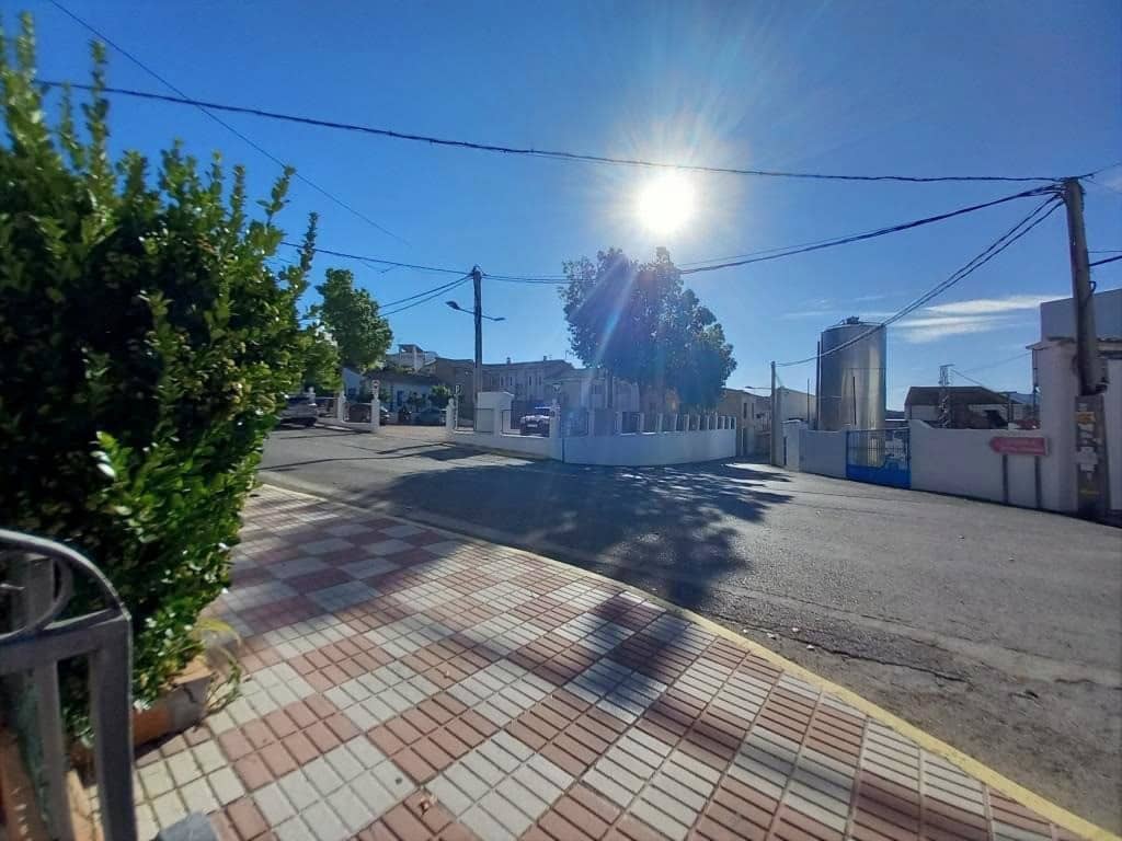 Casa de 5 habitaciones en Ventas del Carrizal en venta - 80.000 € (Ref: 9821549)