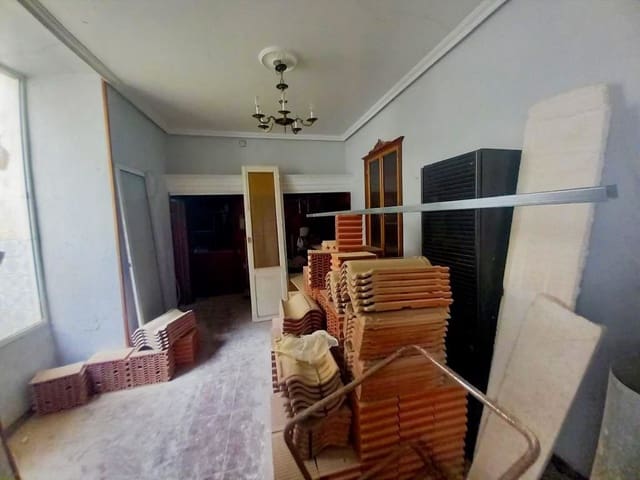 10 soveværelse Byhus til salg i Martos med swimmingpool - € 79.000 (Ref: 9821738)