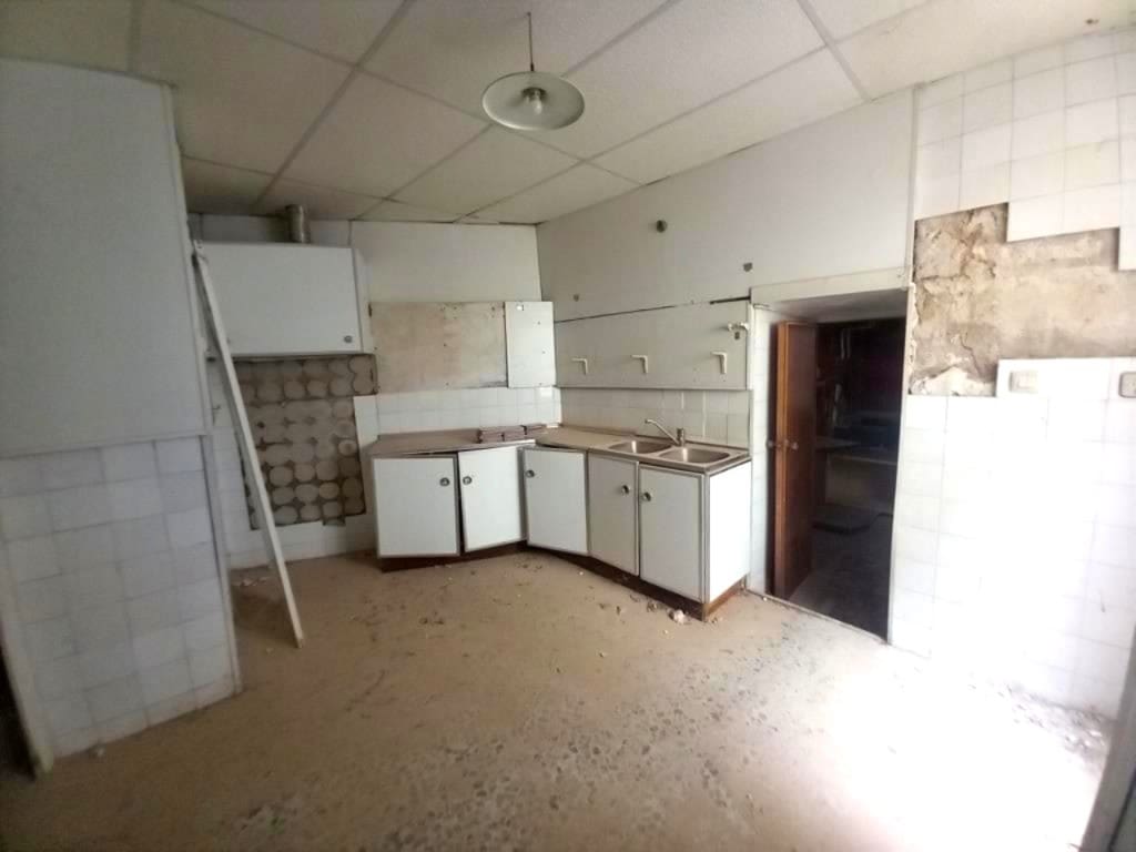 10 soveværelse Byhus til salg i Martos med swimmingpool - € 79.000 (Ref: 9821738)
