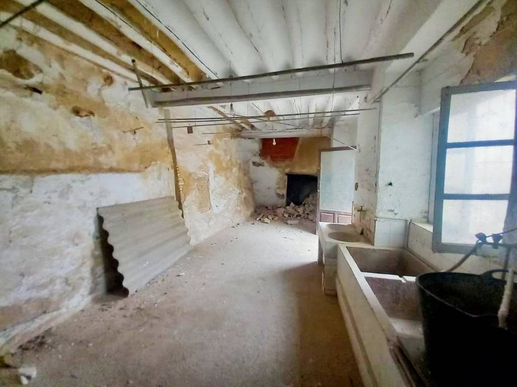 10 soveværelse Byhus til salg i Martos med swimmingpool - € 79.000 (Ref: 9821738)