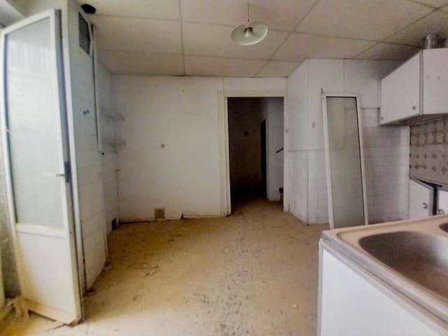 10 soveværelse Byhus til salg i Martos med swimmingpool - € 79.000 (Ref: 9821738)