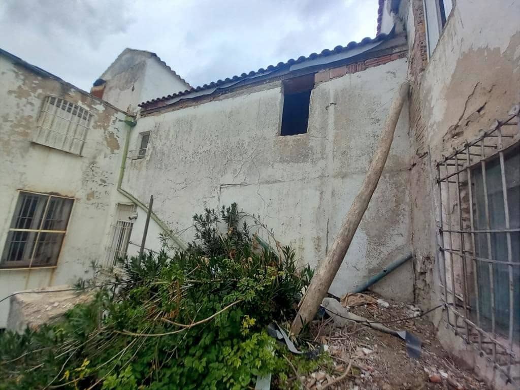 10 soveværelse Byhus til salg i Martos med swimmingpool - € 79.000 (Ref: 9821738)