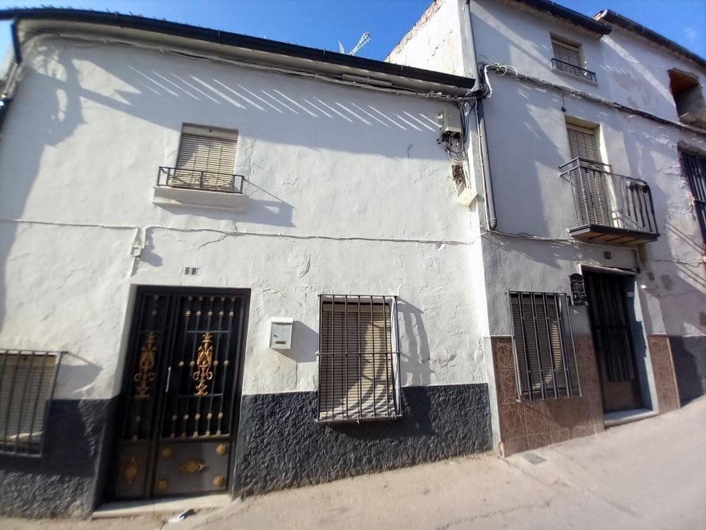 5 bedroom Townhouse for sale in Martos - € 29,900 (Ref: 9821928)