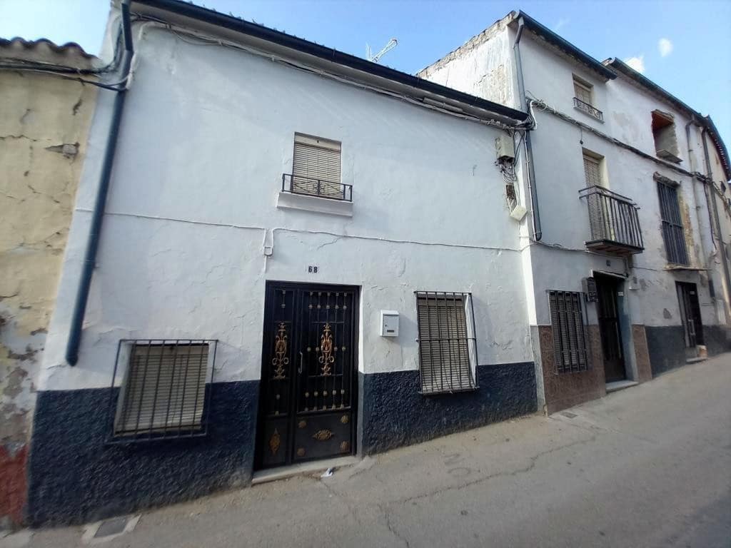 5 bedroom Townhouse for sale in Martos - € 29,900 (Ref: 9821928)