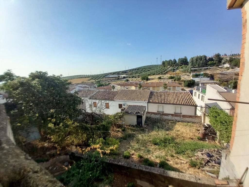 5 bedroom Townhouse for sale in Martos - € 29,900 (Ref: 9821928)