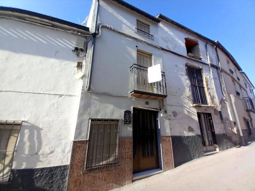 5 bedroom Townhouse for sale in Martos - € 29,900 (Ref: 9821928)