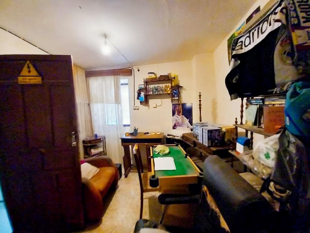 5 bedroom Townhouse for sale in Martos - € 29,900 (Ref: 9821928)
