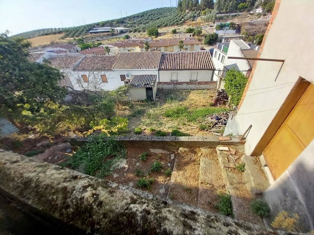 5 bedroom Townhouse for sale in Martos - € 29,900 (Ref: 9821928)