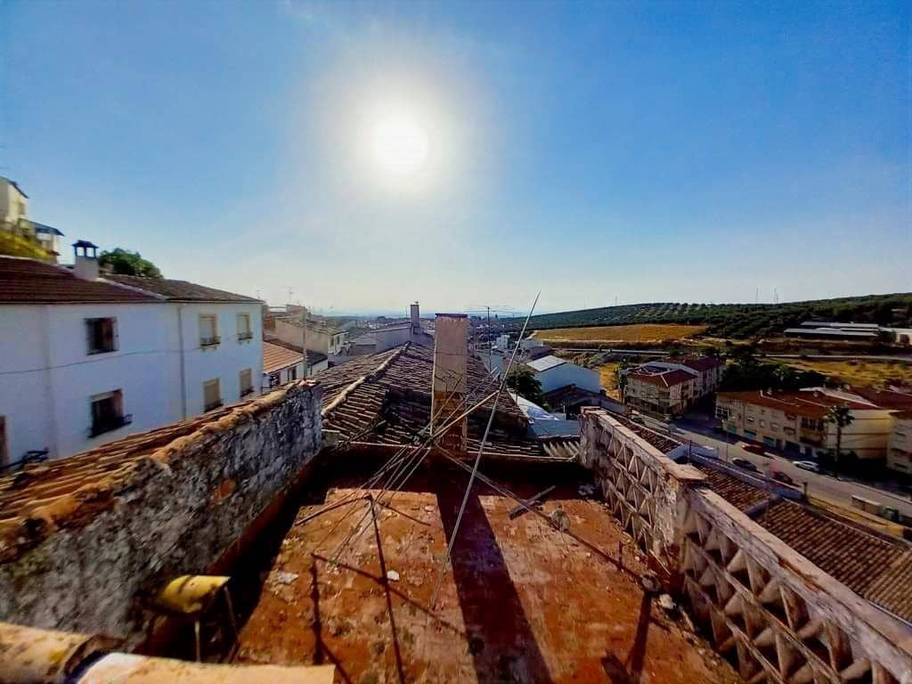 5 bedroom Townhouse for sale in Martos - € 29,900 (Ref: 9821928)