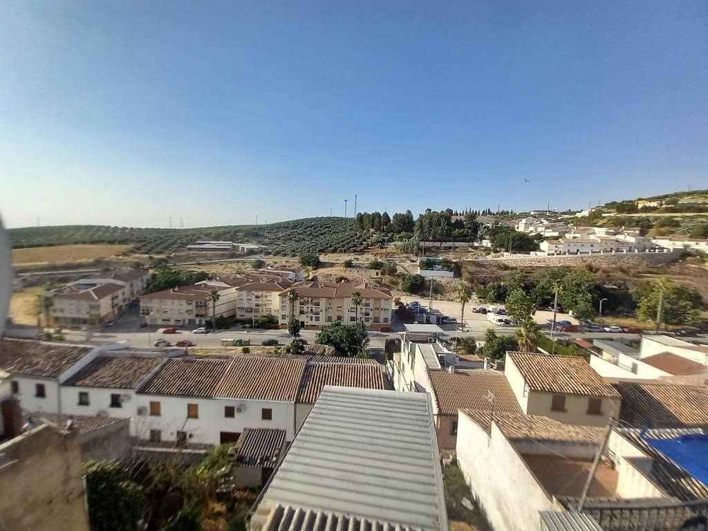 5 bedroom Townhouse for sale in Martos - € 29,900 (Ref: 9821928)