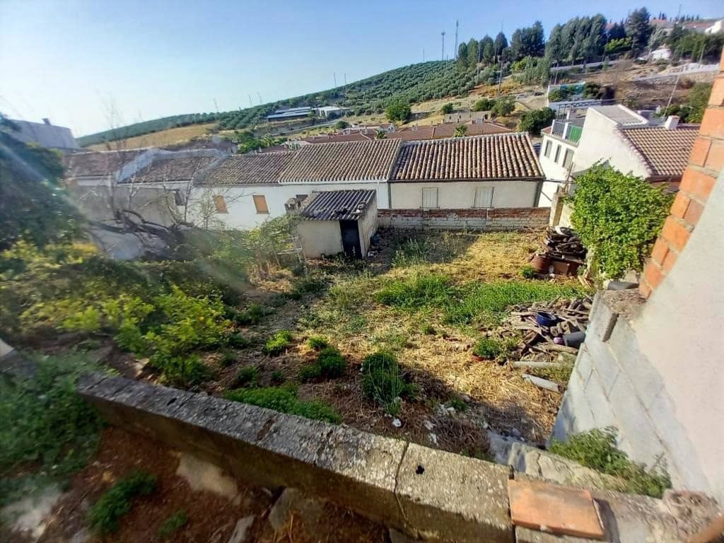 5 bedroom Townhouse for sale in Martos - € 29,900 (Ref: 9821928)