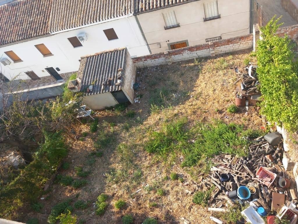 5 bedroom Townhouse for sale in Martos - € 29,900 (Ref: 9821928)