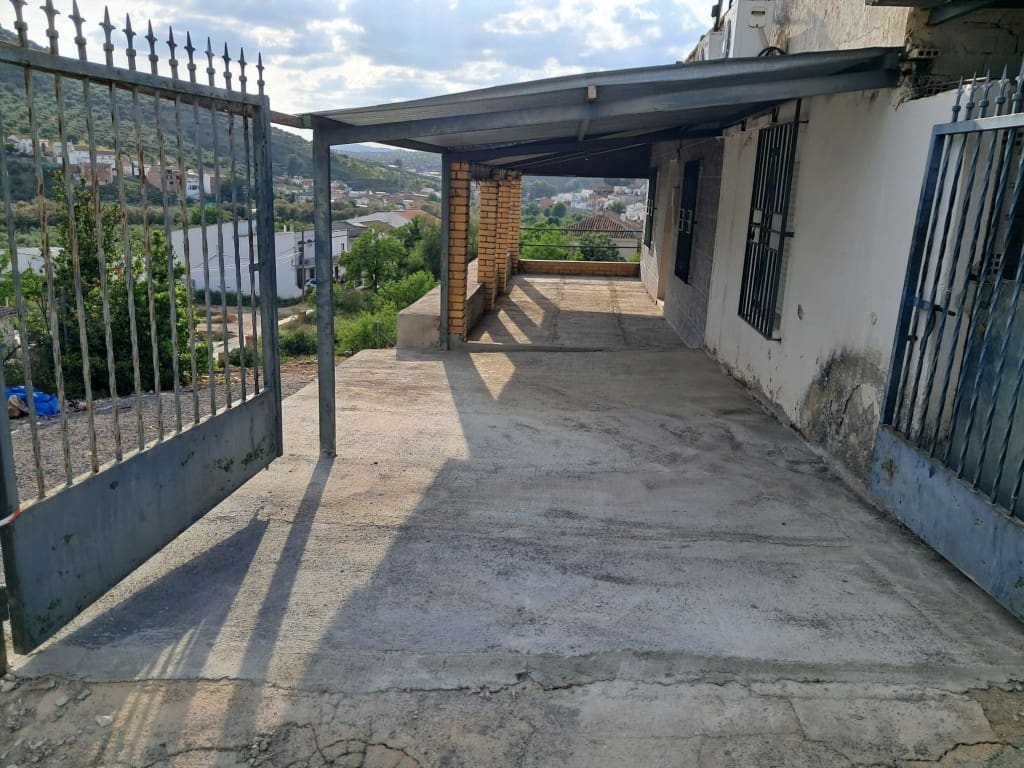 3 bedroom Townhouse for sale in Noguerones - € 125,000 (Ref: 9826001)