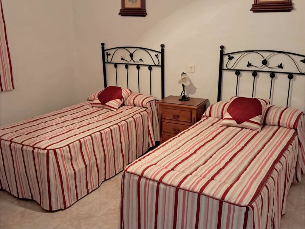 3 bedroom Townhouse for sale in Noguerones - € 125,000 (Ref: 9826001)