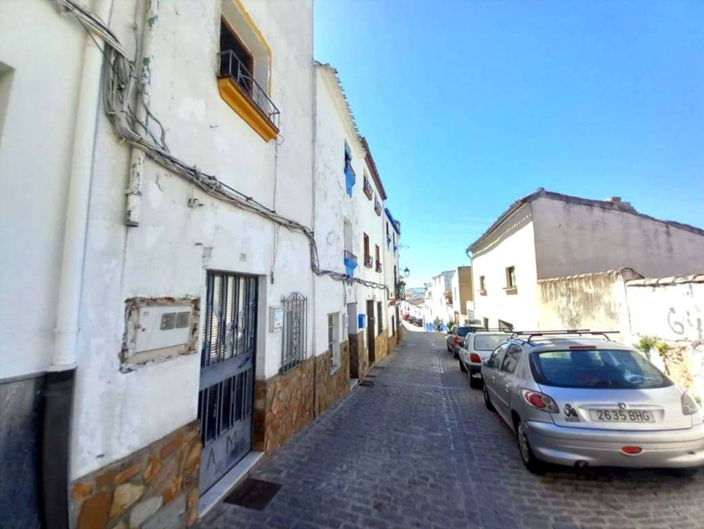 4 soveværelse Byhus til salg i Martos med swimmingpool - € 44.000 (Ref: 9834621)