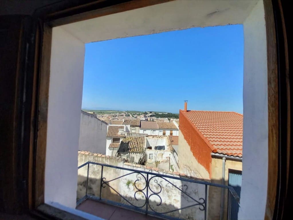 4 soveværelse Byhus til salg i Martos med swimmingpool - € 44.000 (Ref: 9834621)