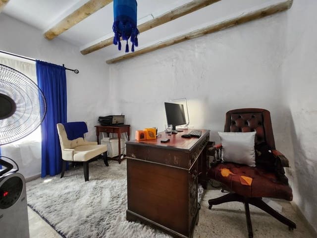 3 soveværelse Byhus til salg i Cuevas de San Marcos - € 59.000 (Ref: 9836619)