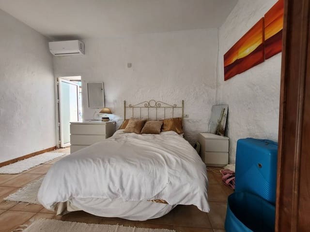 3 soveværelse Byhus til salg i Cuevas de San Marcos - € 59.000 (Ref: 9836619)