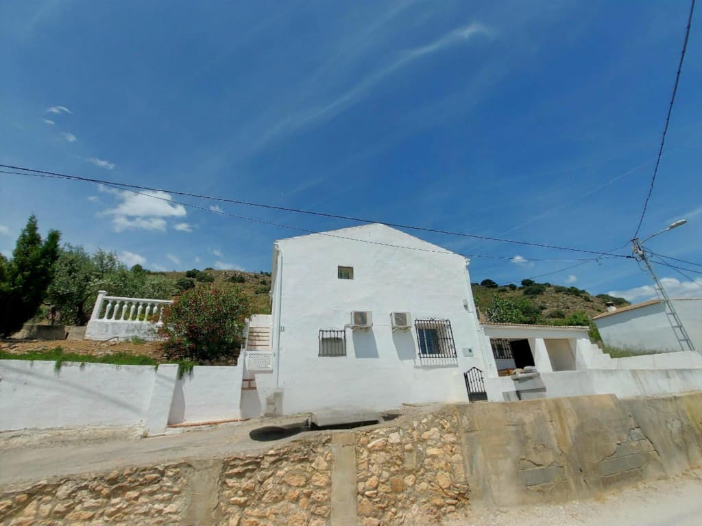 2 soveværelse Finca/Landehus til salg i La Rabita med swimmingpool garage - € 115.000 (Ref: 9850443)
