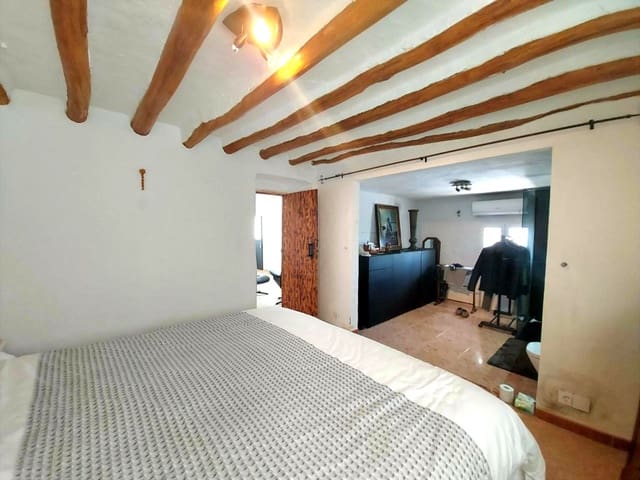 2 soveværelse Finca/Landehus til salg i La Rabita, Alcalá la Real med swimmingpool garage - € 115.000 (Ref: 9850443)