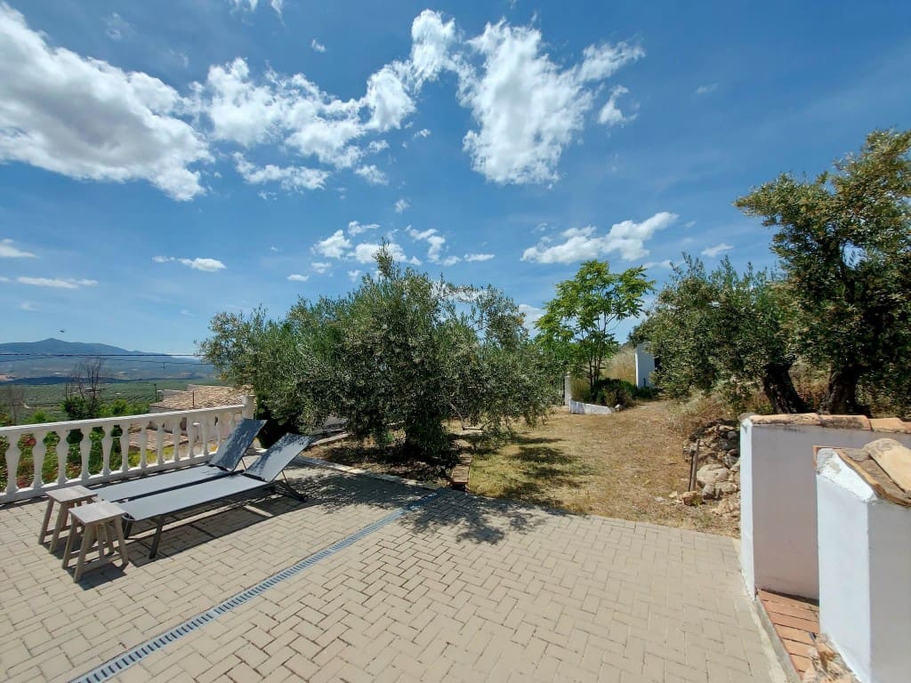2 soveværelse Finca/Landehus til salg i La Rabita med swimmingpool garage - € 115.000 (Ref: 9850443)