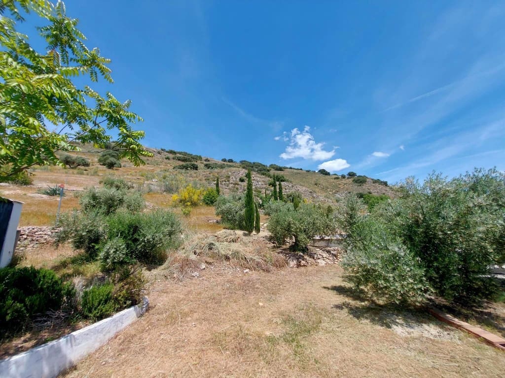 2 soveværelse Finca/Landehus til salg i La Rabita med swimmingpool garage - € 115.000 (Ref: 9850443)