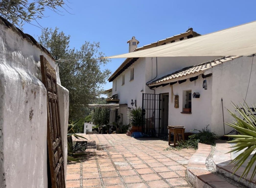 3 camera da letto Finca/Casa di Campagna in vendita in Montefrio con piscina - 220.000 € (Rif: 9868518)